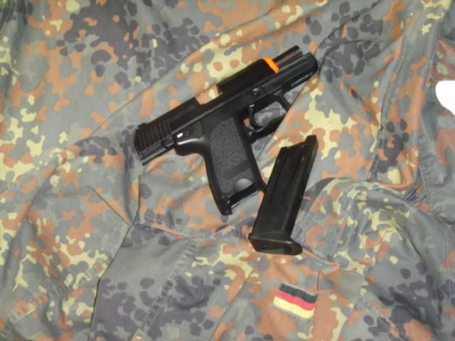 http://i149.photobucket.com/albums/s42/BillyTehBob/Picture066.jpg