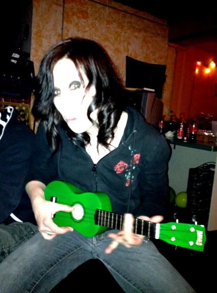 Melanie beim Ukulelen-Solo