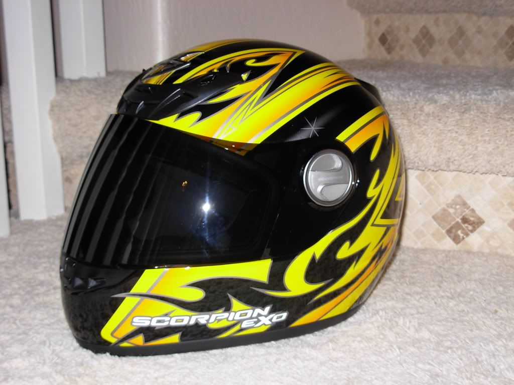 Helmets002.jpg
