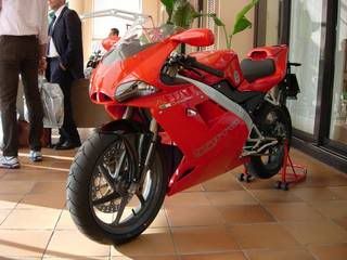 20075C125C125Cbikepics-1114123-320.jpg