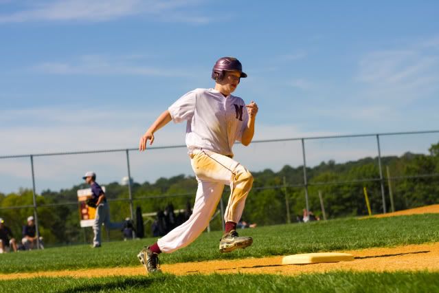 IMAGE: http://i149.photobucket.com/albums/s44/tpodell140/baseball_9-20_16-1.jpg