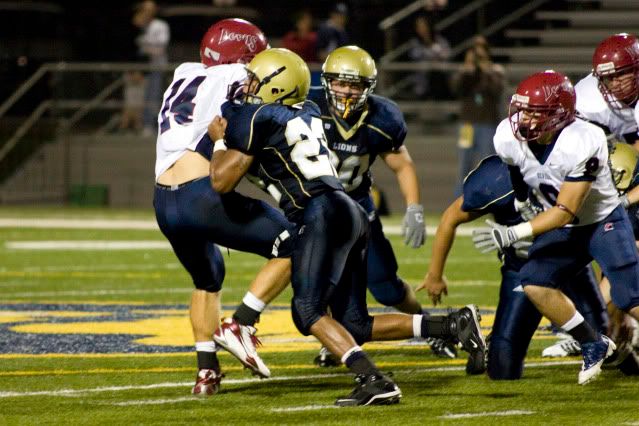 IMAGE: http://i149.photobucket.com/albums/s44/tpodell140/football_9-18_3.jpg