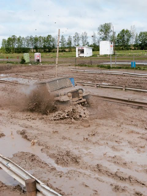 mud_bogging.jpg