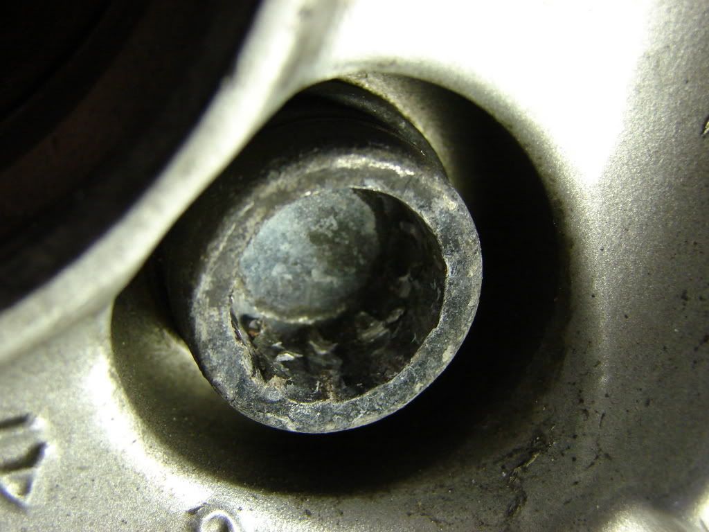 Stripped Bolt Remover