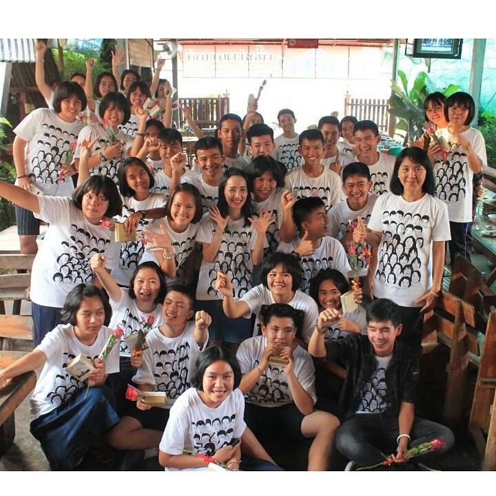 เสื้อรุ่น เสื้อโรงเรียน ทำเสื้อรุ่น เสื้อหน้าคน เสื้อทีม เสื้อแก็งค์ เสื้อรวมญาติ เสื้อแก๊งค์ เสื้อรวม รวมรุ่น