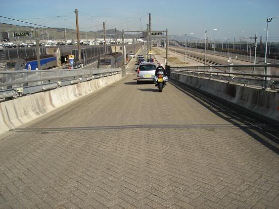 http://i149.photobucket.com/albums/s74/Maltese_Wizard/Belgium/011BoardingTheShuttle-FolkestoneUK.jpg