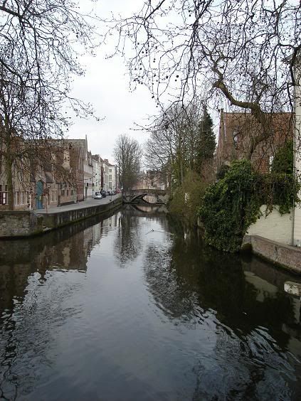 http://i149.photobucket.com/albums/s74/Maltese_Wizard/Belgium/035Brugge-NorthBelgium.jpg