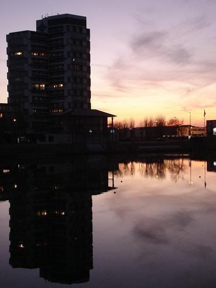http://i149.photobucket.com/albums/s74/Maltese_Wizard/Belgium/098Boulogne-Sur-Mer-NorthFrance.jpg