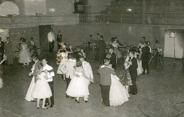 prom in gym