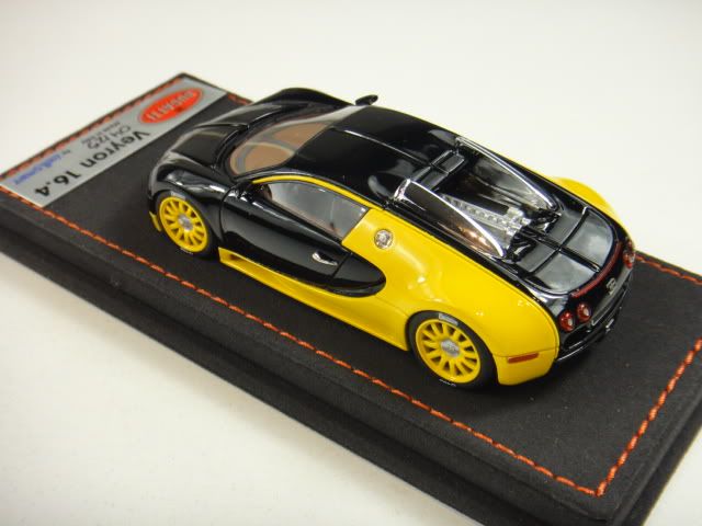 43 LOOKSMART BUGATTI VEYRON GLOSS BLACK/YELLOW BBR  